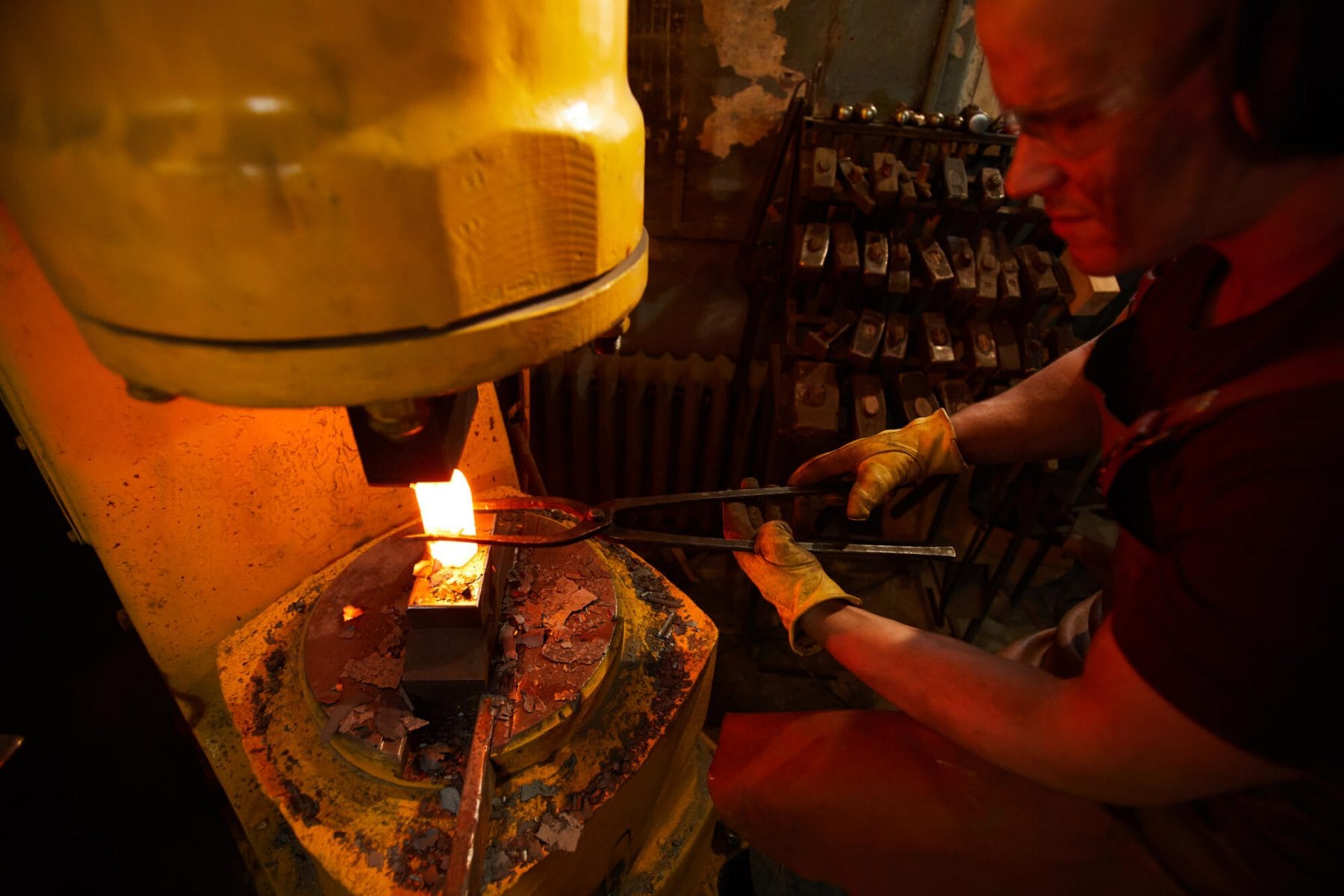 What Is the Difference Between Forming and Forging in Metalworking?