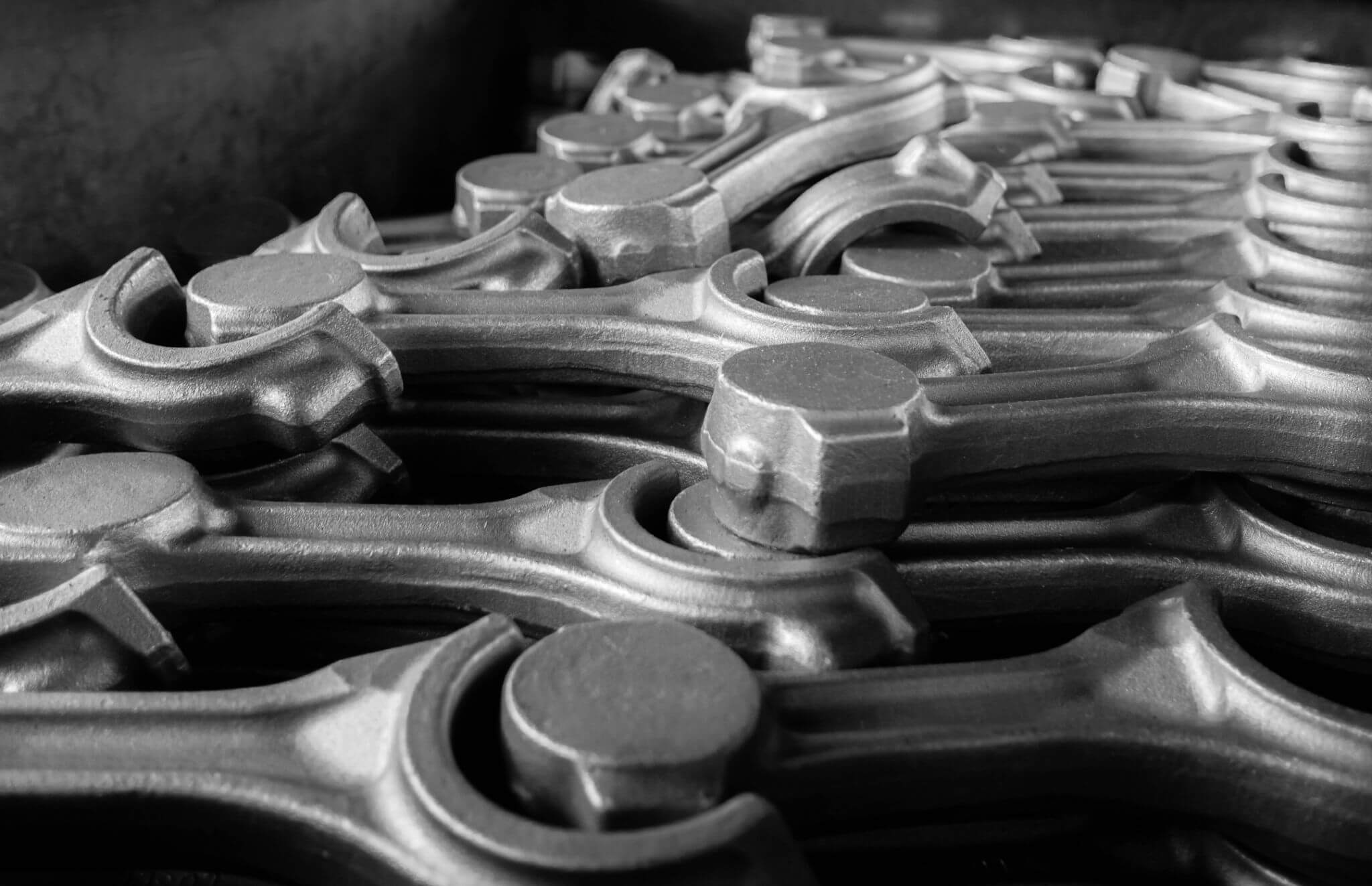 Choosing the Right Alloy for Your Cast Products: Aluminum vs. Steel Casting