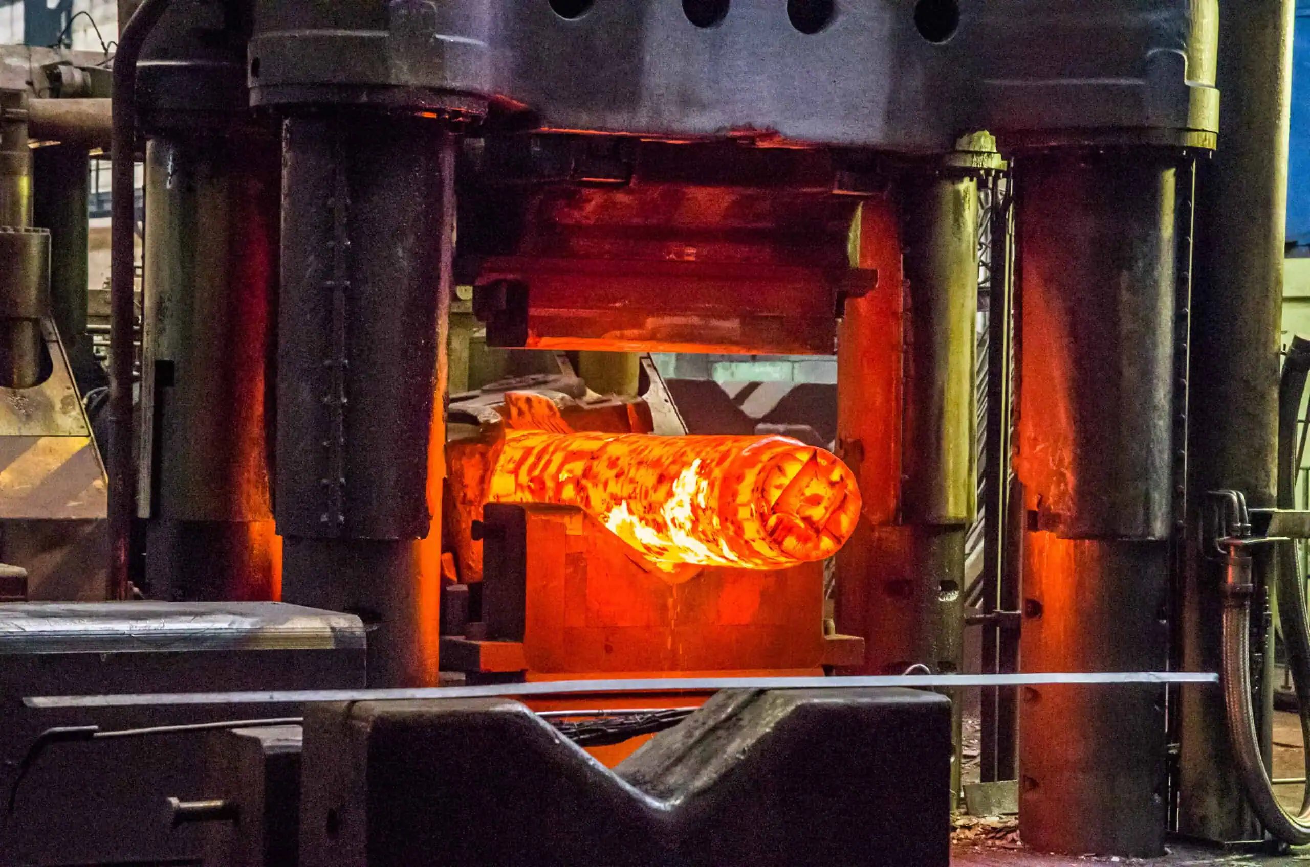 Benefits & Applications of Metal Pipe & Tube Forgings